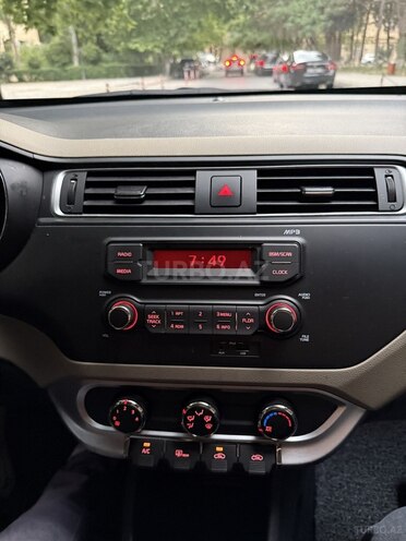 Kia Pride-20