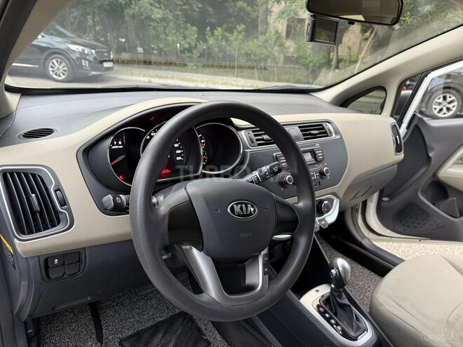 Kia Pride-13