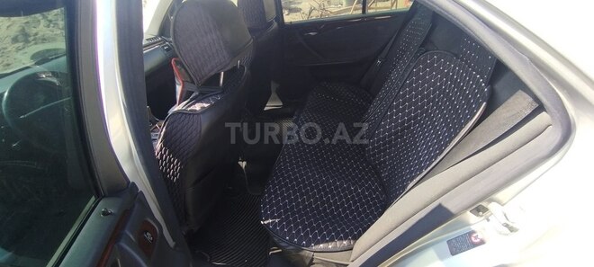 Mercedes E 240 2000, 183,500 km - 2.4 l - Qusar