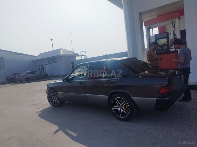 Mercedes 190 1991, 250,000 km - 2.0 l - Sumqayıt
