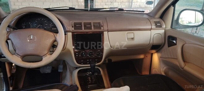Mercedes ML 320 2000, 285,200 km - 3.2 l - Ucar