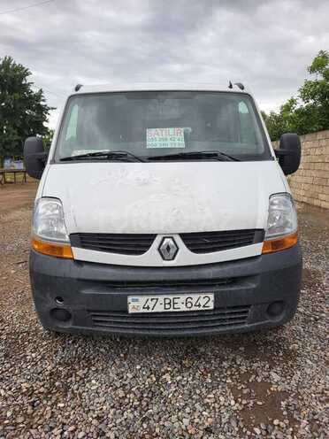 Renault Master-1