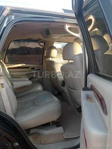 Cadillac Escalade 2006, 137,000 km - 3.2 l - Göygöl