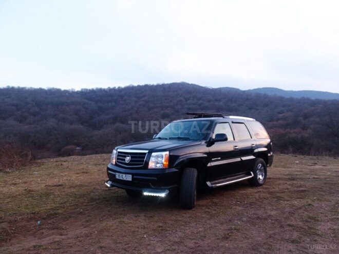 Cadillac Escalade 2006, 137,000 km - 3.2 l - Göygöl