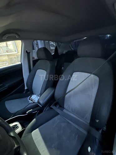 SEAT Ibiza-10