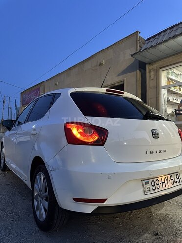 SEAT Ibiza-8
