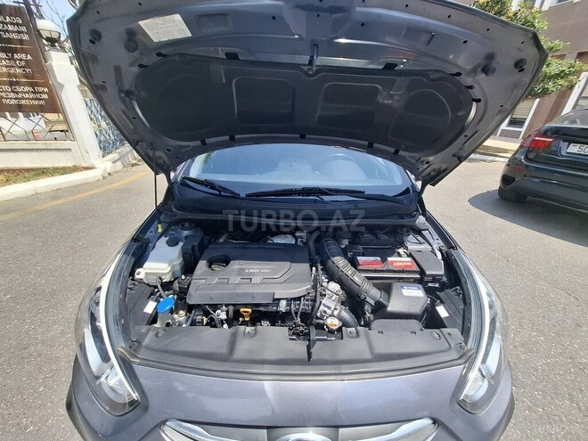 Hyundai Accent 2015, 213,000 km - 1.6 л - Bakı