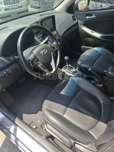 Hyundai Accent 2015, 213,000 km - 1.6 л - Bakı
