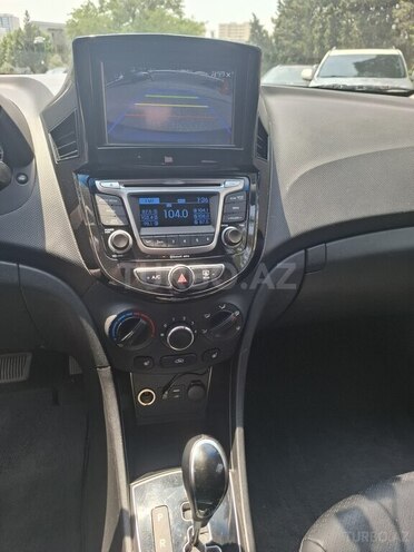 Hyundai Accent 2015, 213,000 km - 1.6 л - Bakı