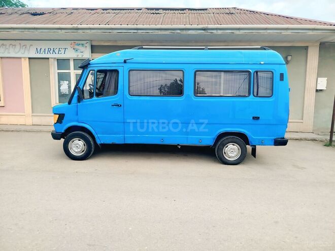 Mercedes 208 D 1991, 850,000 km - 2.3 л - Şabran