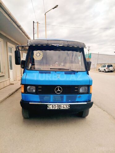 Mercedes 208 D 1991, 850,000 km - 2.3 л - Şabran