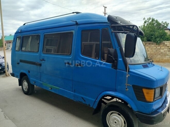 Mercedes 208 D 1991, 850,000 km - 2.3 л - Şabran