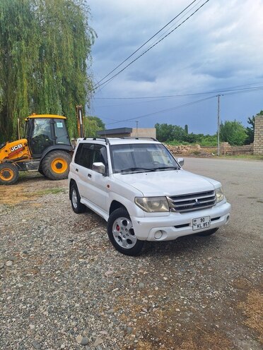 Mitsubishi Pajero io 2001, 188,000 km - 2.0 l - Xaçmaz