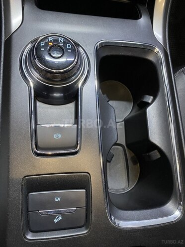 Ford Fusion (North America) 2019, 70,000 km - 2.0 l - Sumqayıt