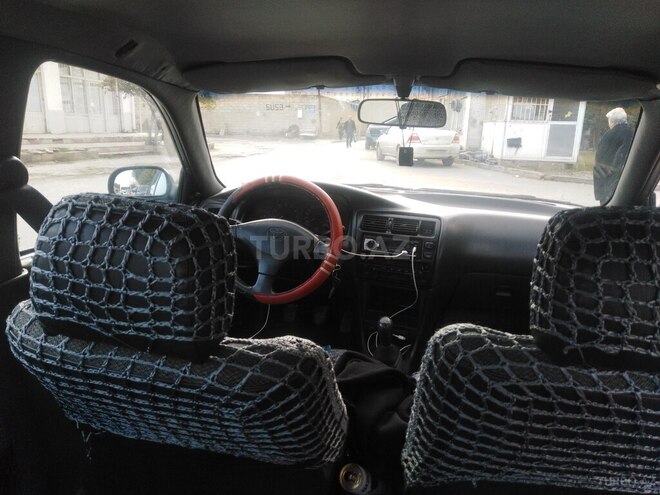 Toyota Corolla 1996, 280,000 km - 1.8 l - Lənkəran