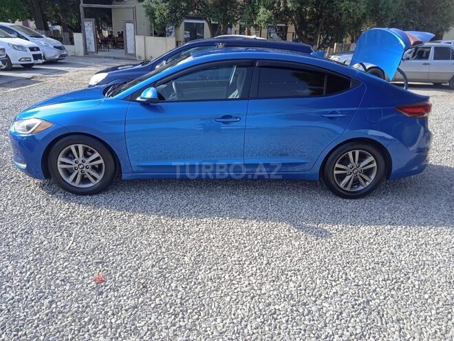 Hyundai Elantra 2016, 270,370 km - 2.0 l - Bakı
