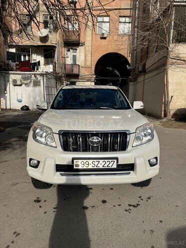 Toyota Land Cruiser Prado 2010, 220,000 km - 2.7 л - Bakı