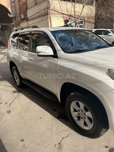 Toyota Land Cruiser Prado 2010, 220,000 km - 2.7 л - Bakı