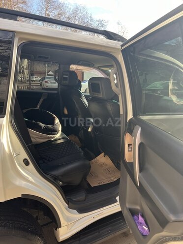 Toyota Land Cruiser Prado 2010, 220,000 km - 2.7 л - Bakı