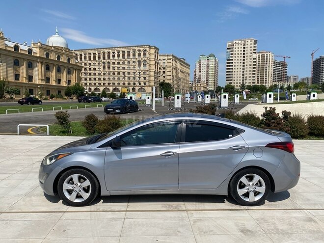 Hyundai Elantra 2015, 194,000 km - 1.8 l - Bakı