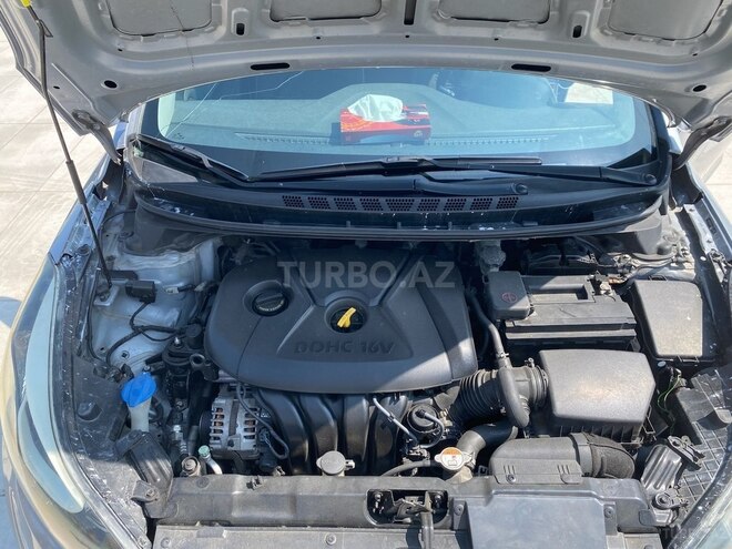 Hyundai Elantra 2015, 194,000 km - 1.8 l - Bakı