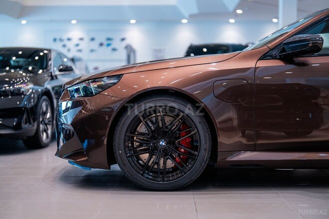 BMW M5-9