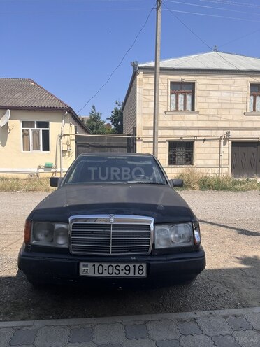 Mercedes E 250 1987, 276,000 km - 2.5 l - Qazax