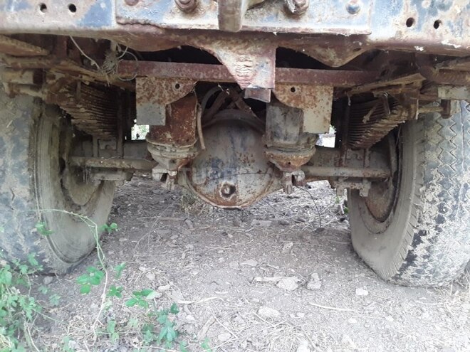 ZIL 130 1984, 84,000 km - 4.5 l - Yevlax