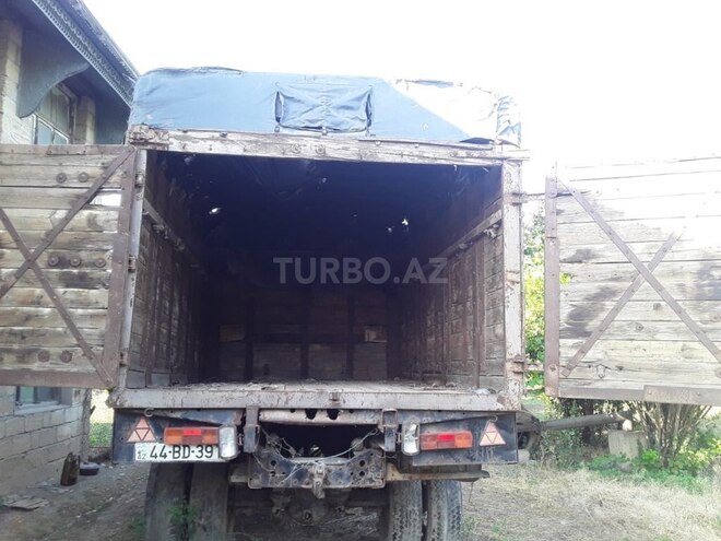 ZIL 130 1984, 84,000 km - 4.5 l - Yevlax