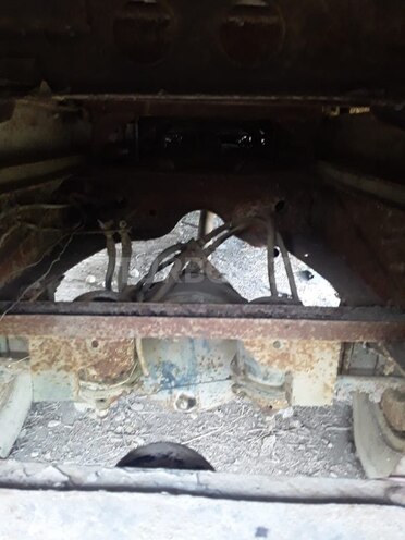 ZIL 130 1984, 84,000 km - 4.5 l - Yevlax