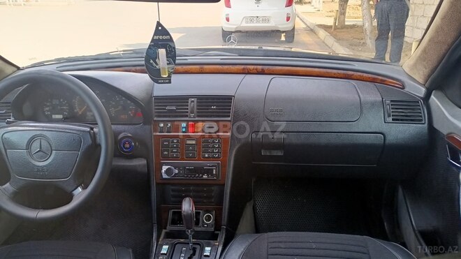 Mercedes C 220 1995, 313,000 km - 2.2 l - Bakı