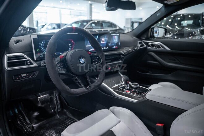 BMW M4-14