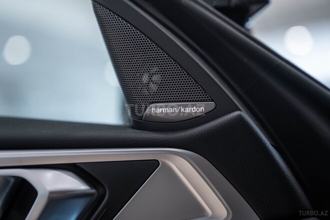 BMW M4-17