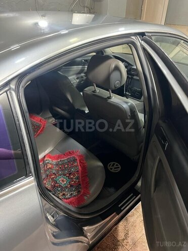 Volkswagen Passat 2004, 400,000 km - 1.8 l - Şəki
