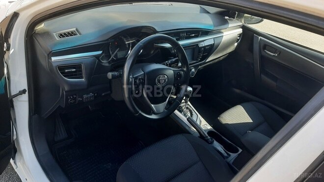 Toyota Corolla 2015, 175,000 km - 1.6 l - Bakı