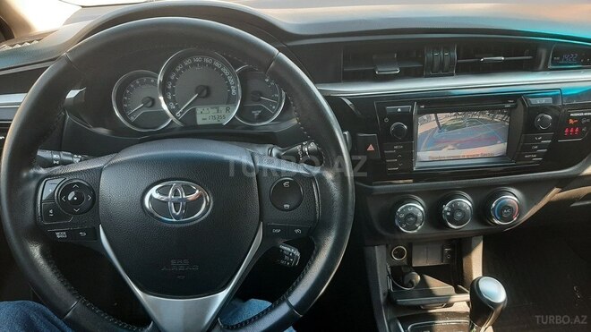 Toyota Corolla 2015, 175,000 km - 1.6 l - Bakı