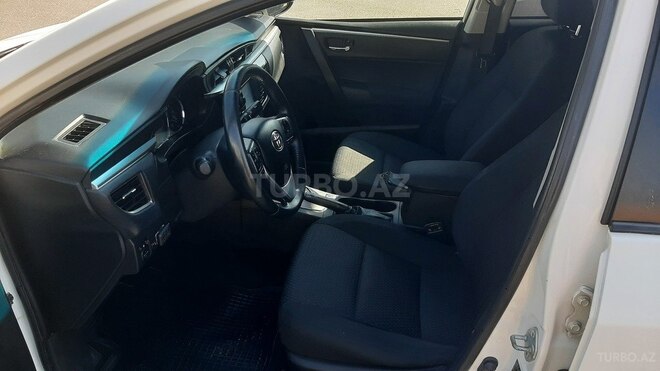 Toyota Corolla 2015, 175,000 km - 1.6 l - Bakı