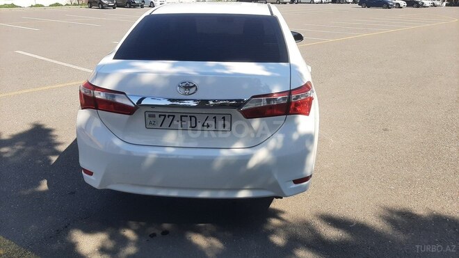 Toyota Corolla 2015, 175,000 km - 1.6 l - Bakı