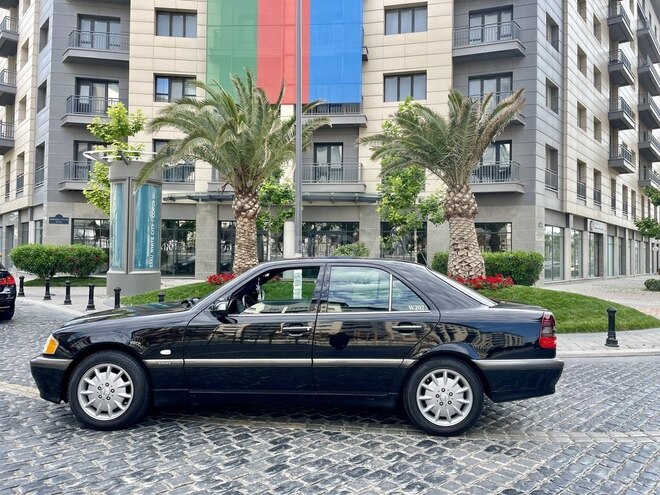 Mercedes C 240 2000, 328,456 km - 2.4 l - Bakı