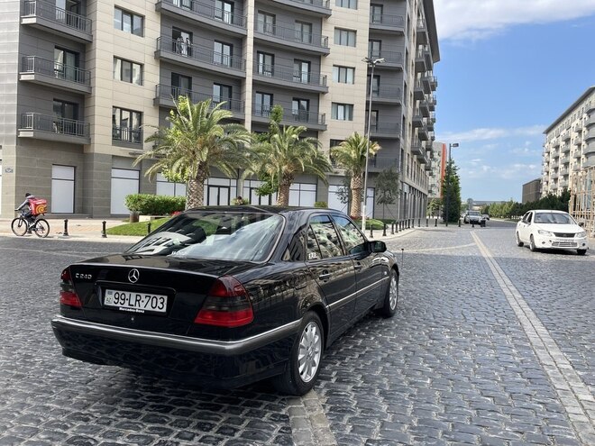 Mercedes C 240 2000, 328,456 km - 2.4 l - Bakı