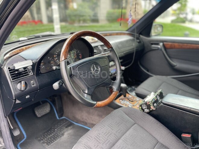 Mercedes C 240 2000, 328,456 km - 2.4 l - Bakı