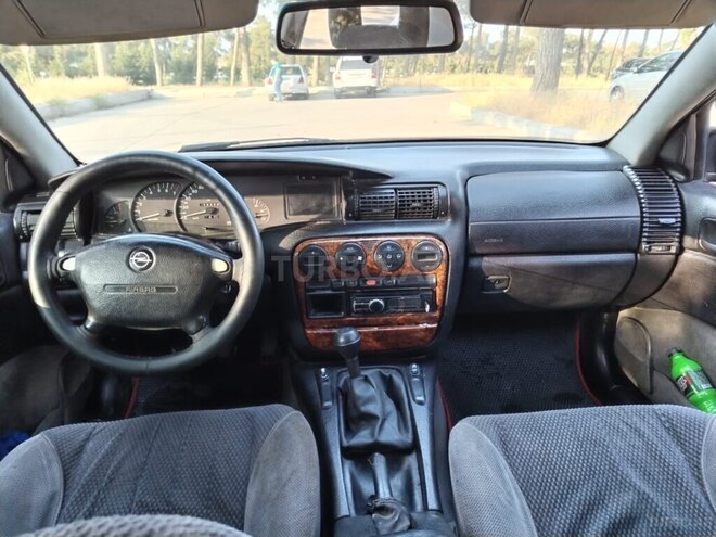 Opel Omega 1996, 130,000 km - 2.0 l - Bakı