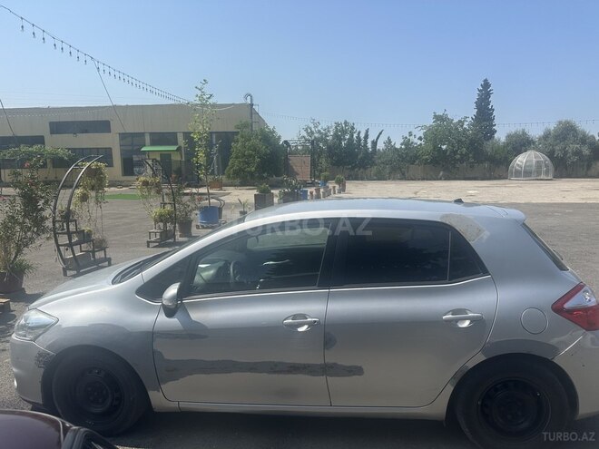 Toyota Auris 2010, 364,689 km - 1.4 l - Şirvan