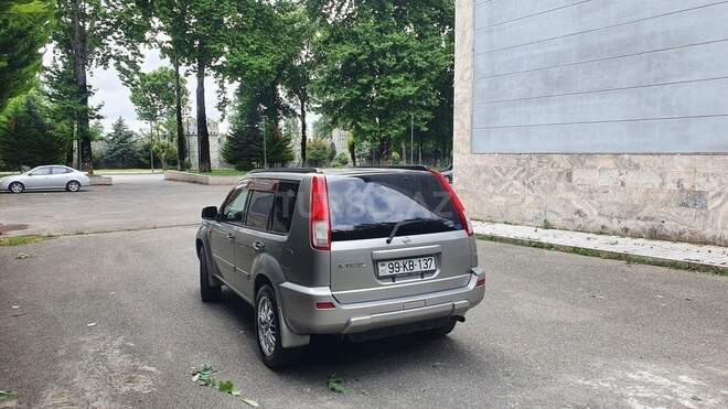 Nissan X-Trail 2002, 208,000 km - 2.0 l - İsmayıllı