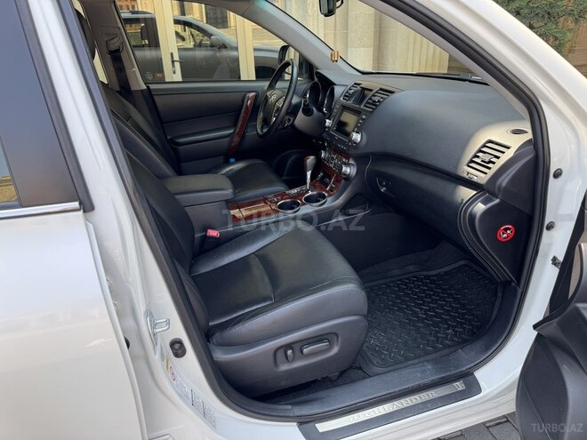 Toyota Highlander-11
