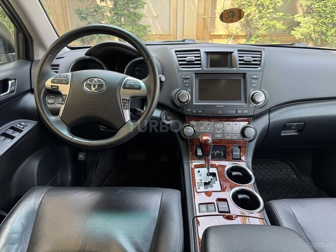Toyota Highlander-10