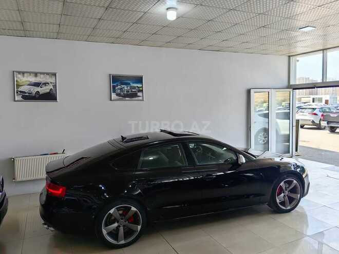 Audi A5-8