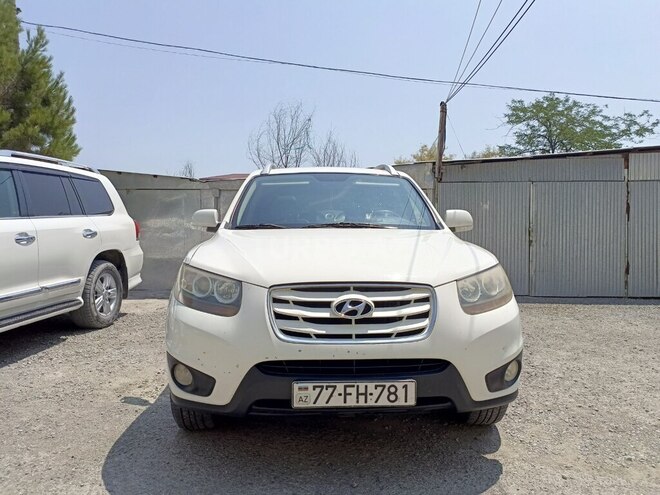 Hyundai Santa Fe 2010, 297,500 km - 2.0 l - Ucar