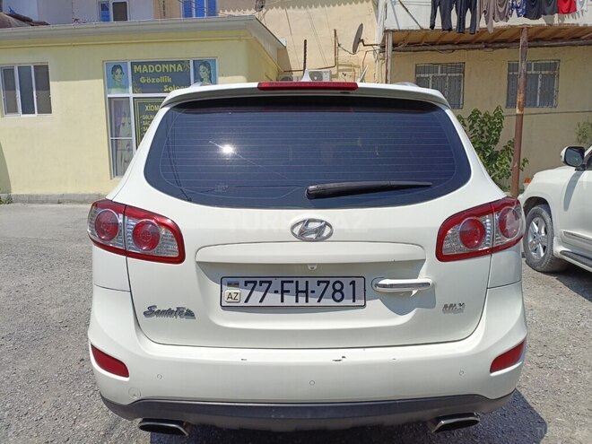 Hyundai Santa Fe 2010, 297,500 km - 2.0 l - Ucar