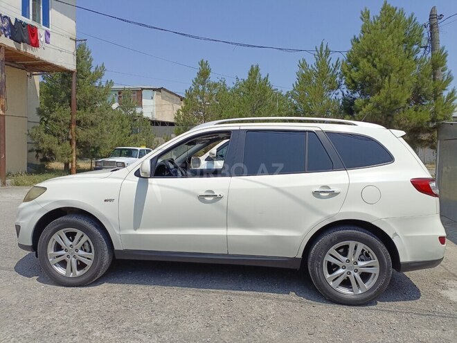 Hyundai Santa Fe 2010, 297,500 km - 2.0 l - Ucar